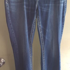 Silver Jeans Women's Dark Blue Bootcut Jeans with Contrast Stitching